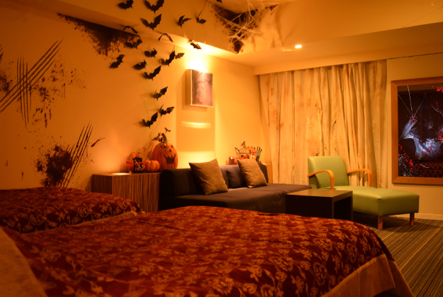 ホテル ユニバーサルポート 「R15+ ハロウィーンホラールーム」